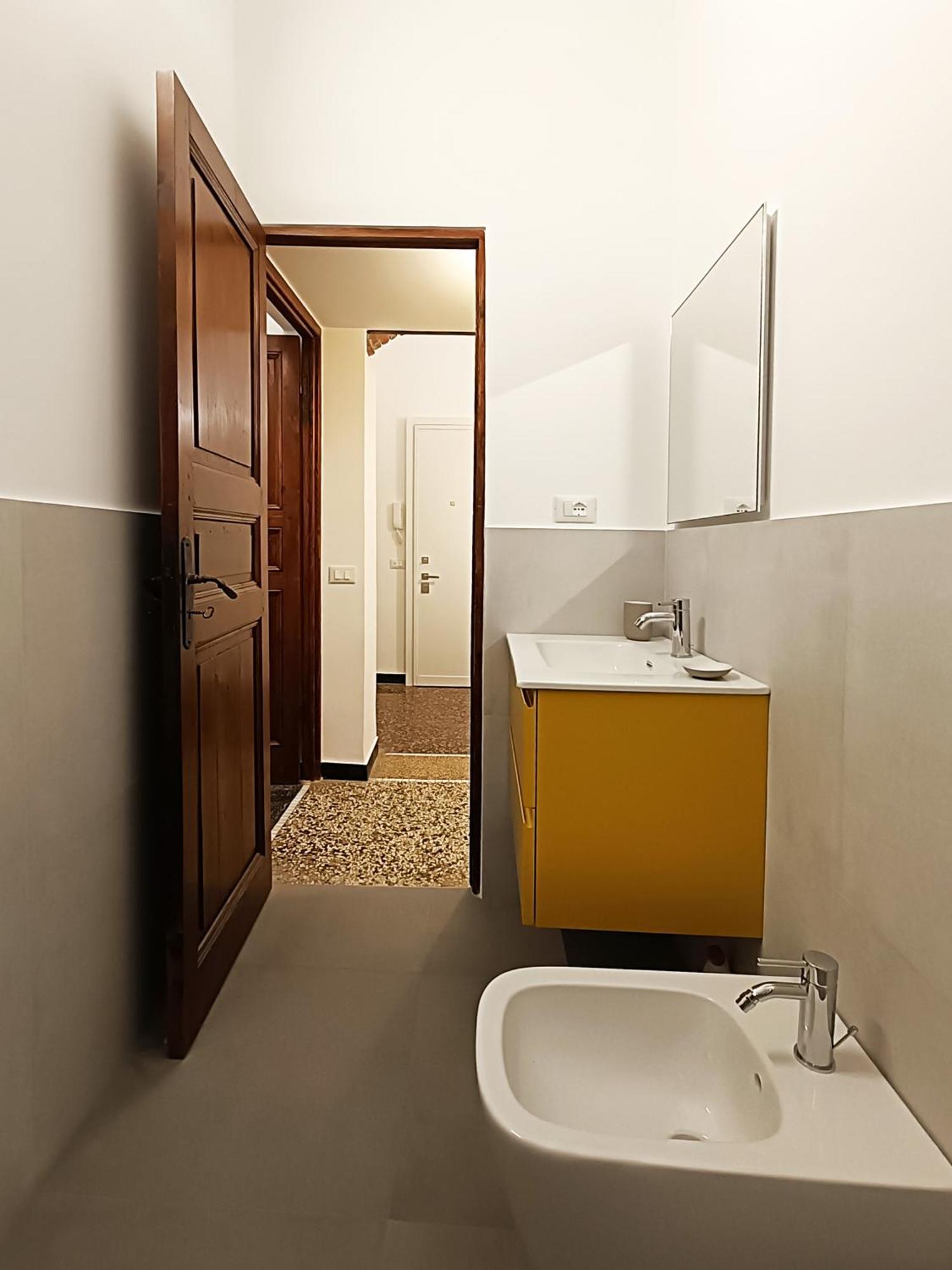 Ravecca Corner Centro Citta' Apartment Genoa Ngoại thất bức ảnh