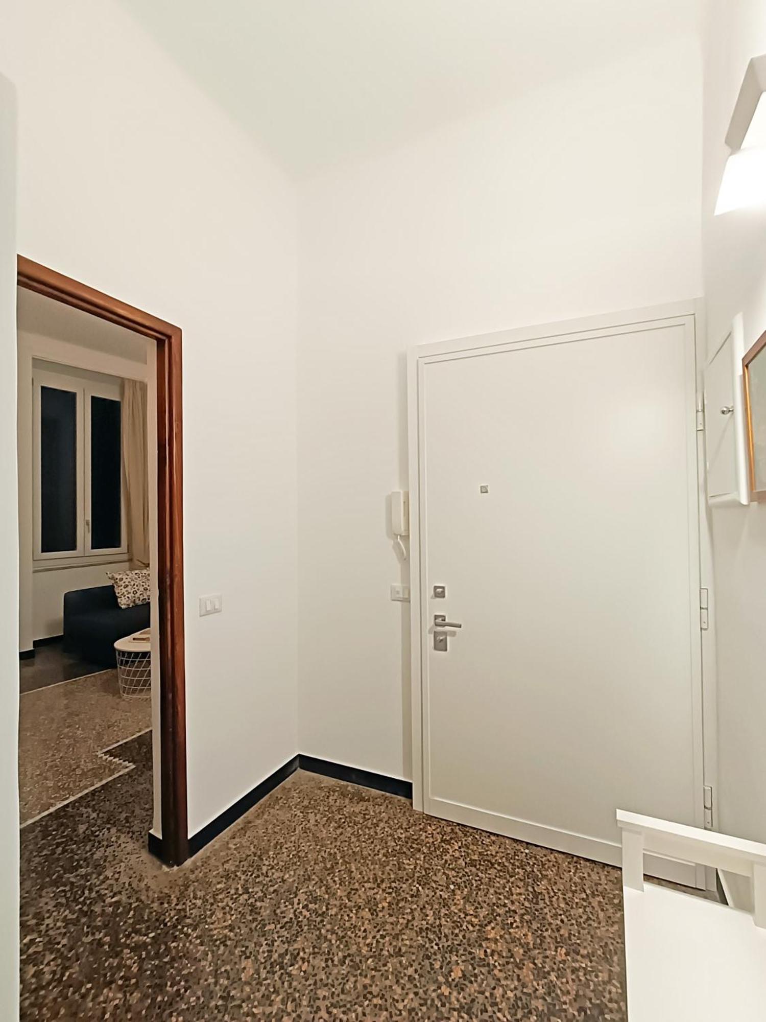 Ravecca Corner Centro Citta' Apartment Genoa Ngoại thất bức ảnh